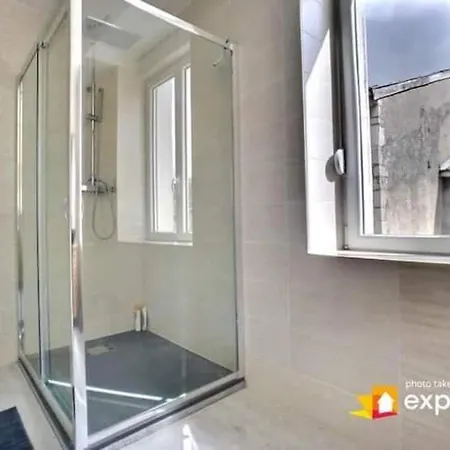 Maison De Avec Petite Cour 펜션 *