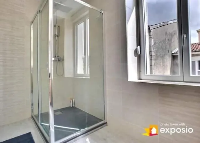 Maison De Avec Petite Cour Сasa de vacaciones *